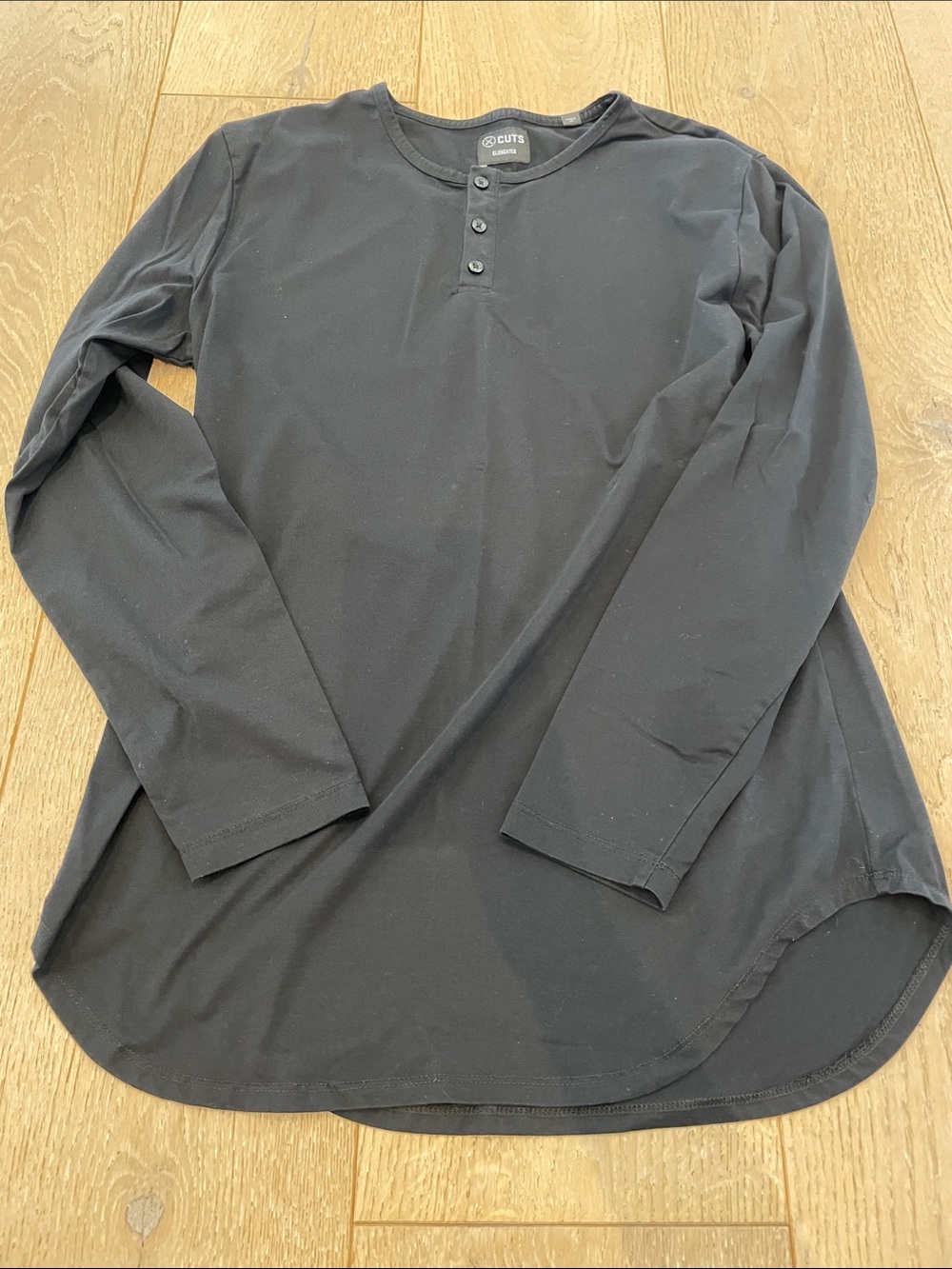 Cuts Clothing Black Long-Sleeve Henley